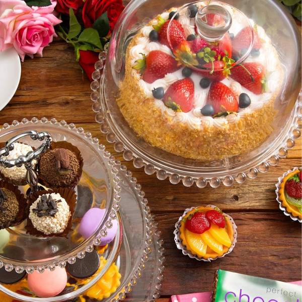 Glass Cake Stand with Dome Lid - Elegant Dessert & Pastry Display Server